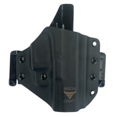 Vnější kydexové pouzdro Bison Craft pro pistoli CZ P-10 C se svítilnou Fenix GL22, určeno pro praváky. Odolné OWB provedení s rychlým přístupem.